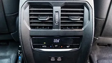 BMW M340i Rear Row Air Vent