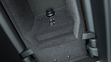 BMW i7 USB Port/AUX/Power Socket/Wireless Charging