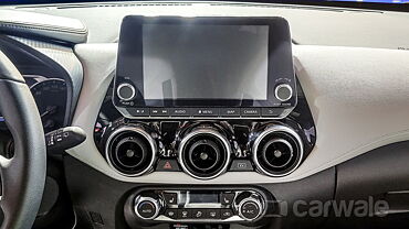 Nissan Qashqai Infotainment System