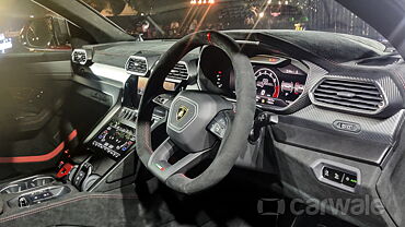 Lamborghini Urus Performante Dashboard
