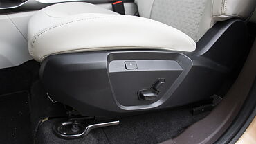 Tata Safari Seat Adjustment Electric for Front Passenger