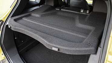 Tata Harrier Bootspace with Parcel Tray/Retractable