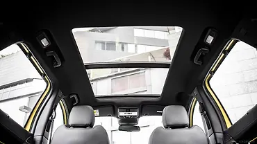 Tata Harrier Sunroof/Moonroof