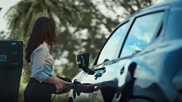 Maruti Suzuki e Vitara Side Glass Housing