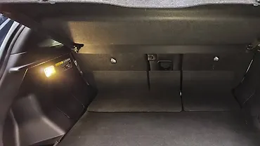 Maruti Suzuki e Vitara Boot Light