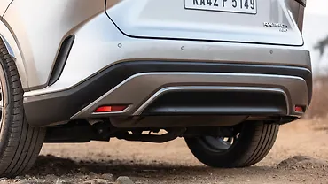 लेक्सस आरएक्स् रियर बम्पर