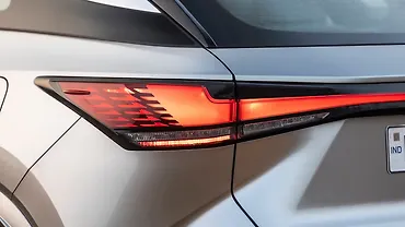 लेक्सस आरएक्स् टेल लाइट / टेल लैंप