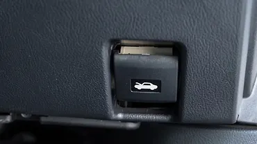 लेक्सस आरएक्स् बोनेट/हुड रिलीज़