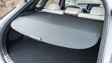 लेक्सस आरएक्स्  पार्सल ट्रे के साथ बूटस्पेस / मुड़ने वाला