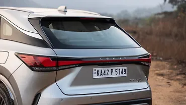 लेक्सस आरएक्स् बंद बूट/ट्रंक