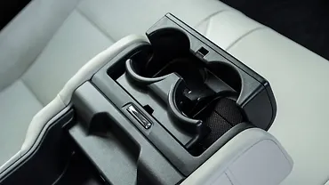 लेक्सस आरएक्स् पीछे की ओर कप होल्डर्स