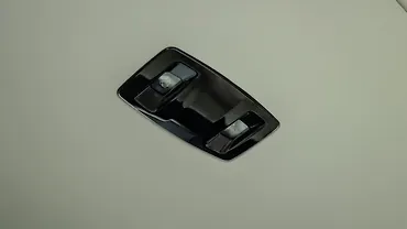 लेक्सस आरएक्स् पीछे की रो में रूफ़ माउंटेड केबिन लैम्प्स