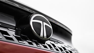 Tata Curvv Front Logo