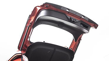 Tata Curvv Rear Windshield/Windscreen