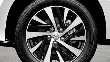 Toyota Innova Crysta Wheel