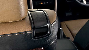 Toyota Innova Crysta Front Row Seats