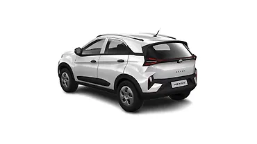 टाटा नेक्सन लेफ्ट रियर थ्री क्वार्टर