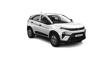 टाटा नेक्सन ठीक सामने तीन चौथाई