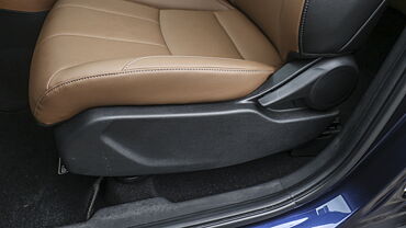 Honda Elevate Seat Adjustment Manual for Front Passenger
