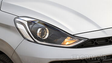 Hyundai Aura Headlight
