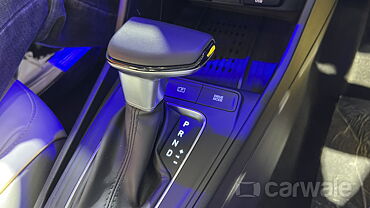 Hyundai Verna Gear Shifter/Gear Shifter Stalk