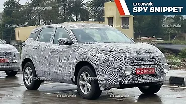Tata Harrier facelift continues testing; interiors leaked