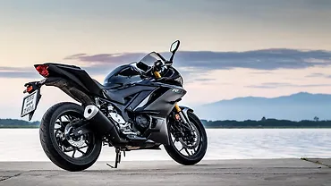 Images Of Yamaha YZF R3 Photos Of YZF R3 BikeWale images-of-yamaha-yzf-r3-photos-of-yzf-r3-bikewale