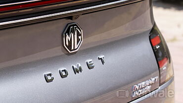 MG Comet EV Rear Badge