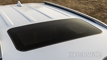 Discontinued Kia Seltos BS6 Phase 2 2023 Sunroof/Moonroof