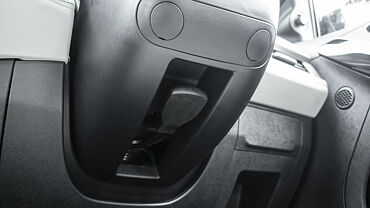 Tata Nexon EV Steering Adjustment Lever/Controller