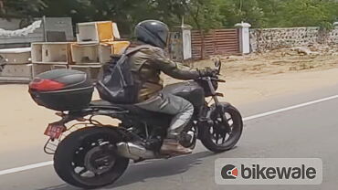Royal Enfield Scram 450 spotted testing with accessories