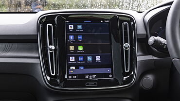 Volvo C40 Recharge Infotainment System