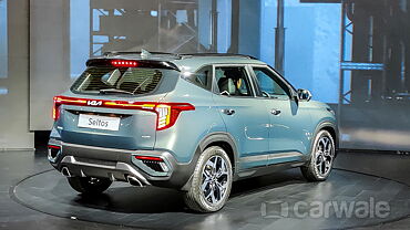 Kia Seltos [2023-2024] Right Rear Three Quarter