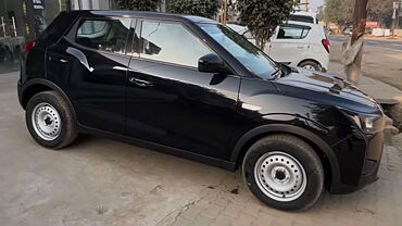 Mahindra XUV300 W2 variant reaches dealerships