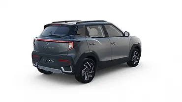 महिंद्रा XUV 3XO राइट रियर थ्री क्वार्टर महिंद्रा XUV 3XO राइट रियर थ्री क्वार्टर