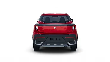 महिंद्रा XUV 3XO पीछे का व्यू महिंद्रा XUV 3XO पीछे का व्यू