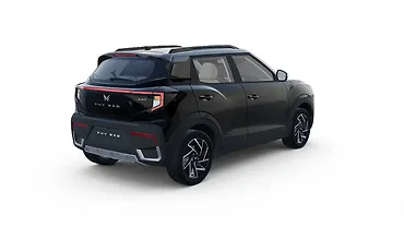 महिंद्रा XUV 3XO राइट रियर थ्री क्वार्टर महिंद्रा XUV 3XO राइट रियर थ्री क्वार्टर