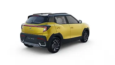 महिंद्रा XUV 3XO राइट रियर थ्री क्वार्टर महिंद्रा XUV 3XO राइट रियर थ्री क्वार्टर