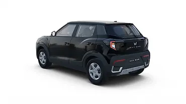 महिंद्रा XUV 3XO लेफ्ट रियर थ्री क्वार्टर महिंद्रा XUV 3XO लेफ्ट रियर थ्री क्वार्टर