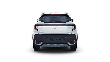 महिंद्रा XUV 3XO पीछे का व्यू महिंद्रा XUV 3XO पीछे का व्यू