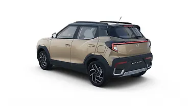 महिंद्रा XUV 3XO लेफ्ट रियर थ्री क्वार्टर महिंद्रा XUV 3XO लेफ्ट रियर थ्री क्वार्टर