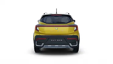 महिंद्रा XUV 3XO पीछे का व्यू महिंद्रा XUV 3XO पीछे का व्यू