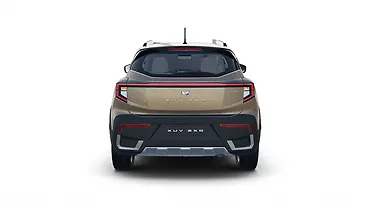 महिंद्रा XUV 3XO पीछे का व्यू महिंद्रा XUV 3XO पीछे का व्यू