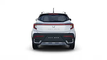 महिंद्रा XUV 3XO पीछे का व्यू महिंद्रा XUV 3XO पीछे का व्यू