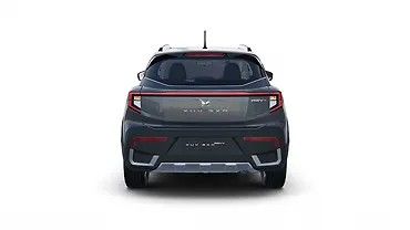 महिंद्रा XUV 3XO पीछे का व्यू महिंद्रा XUV 3XO पीछे का व्यू