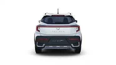 महिंद्रा XUV 3XO पीछे का व्यू महिंद्रा XUV 3XO पीछे का व्यू