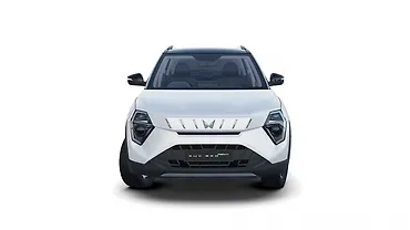 महिंद्रा XUV 3XO सामने का दृश्य महिंद्रा XUV 3XO सामने का दृश्य