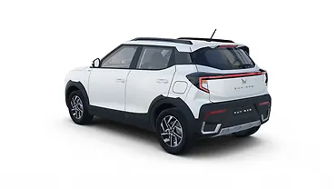 महिंद्रा XUV 3XO लेफ्ट रियर थ्री क्वार्टर महिंद्रा XUV 3XO लेफ्ट रियर थ्री क्वार्टर