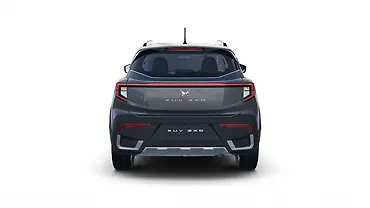 महिंद्रा XUV 3XO पीछे का व्यू महिंद्रा XUV 3XO पीछे का व्यू