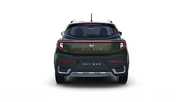 महिंद्रा XUV 3XO पीछे का व्यू महिंद्रा XUV 3XO पीछे का व्यू